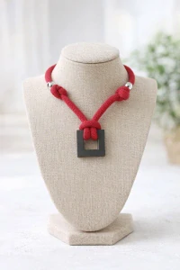 Element Red